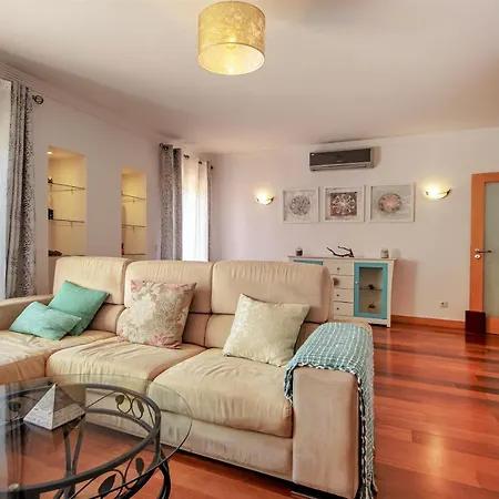 Apartment Luxury With Swimming Pool *