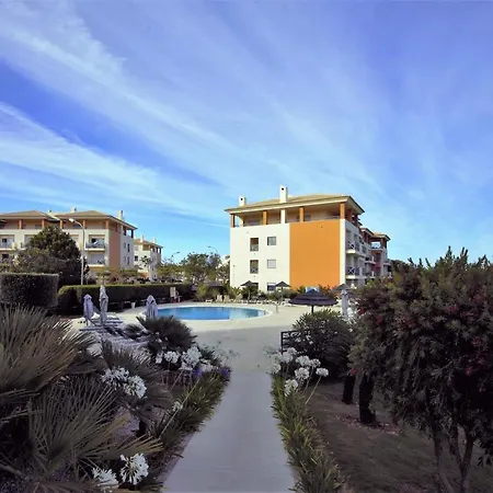Luxury With Swimming Pool