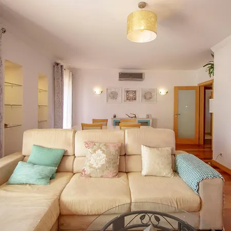 Apartment Luxury With Swimming Pool